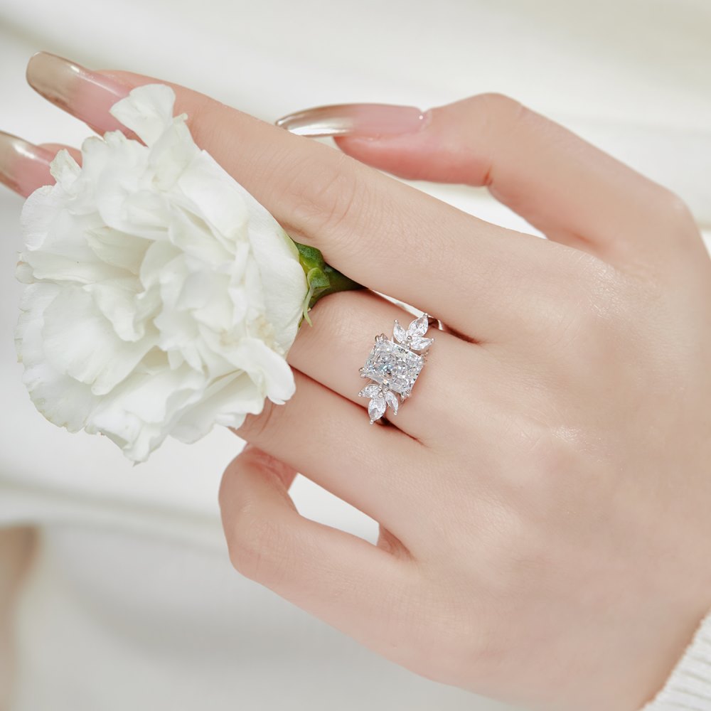 FROSTBITE RING