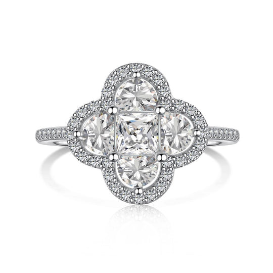 LUCKY CLOVER RING