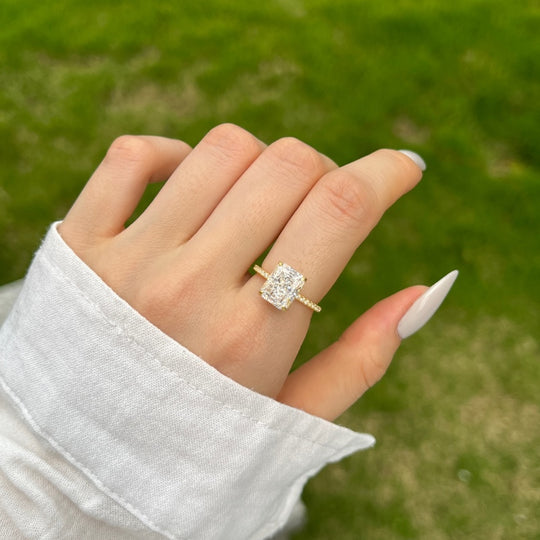 GOLDEN JEWELS RING