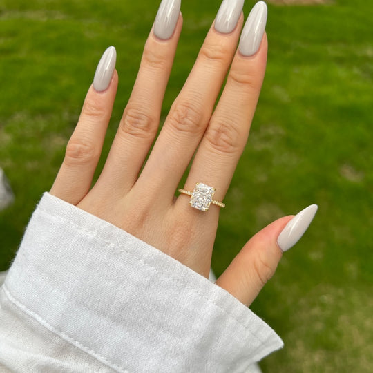 GOLDEN JEWELS RING