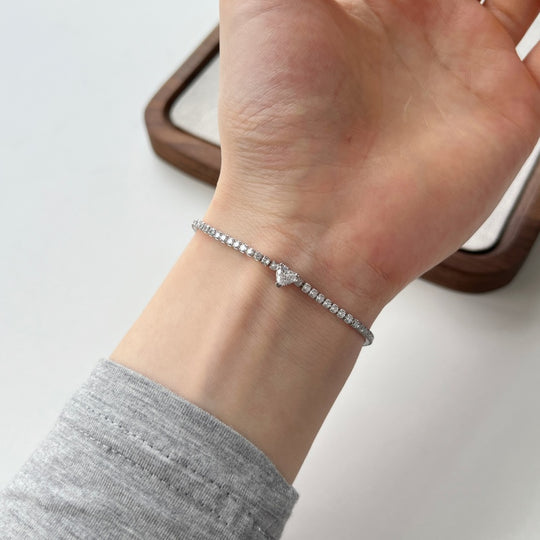 LOVE ME BRACELET