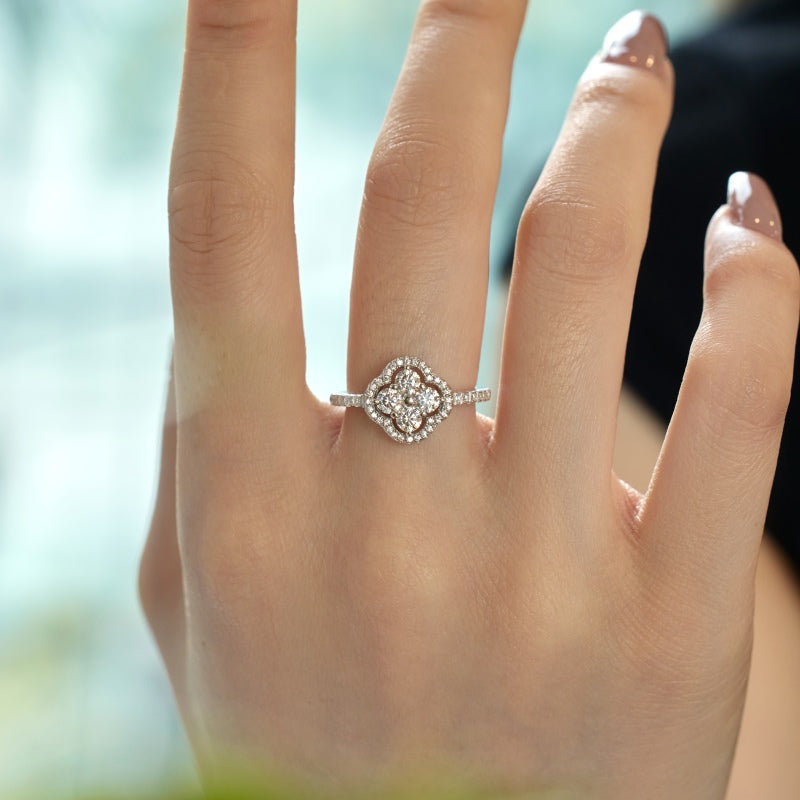 FLORAL CLOVER RING