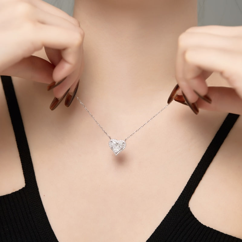 PERFEKTE HERZ-HALSKETTE AUS STERLINGSILBER