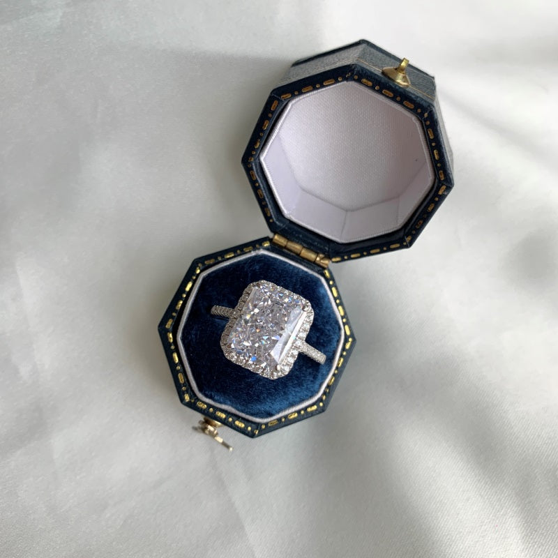 ANILLO DE PLATA DE LEY REALEZA