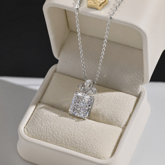 DIAMOND DUSK NECKLACE