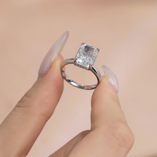 DIAMOND DUSK RING