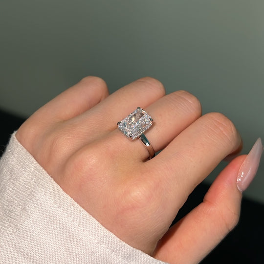 DIAMOND DUSK RING