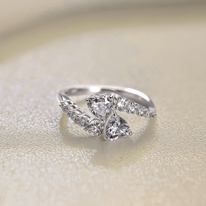 HUG ME RING