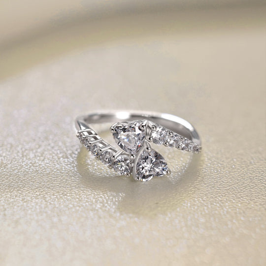 HUG ME RING