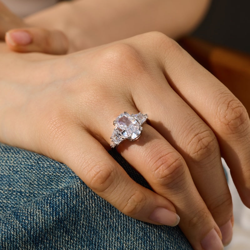 GLASS SLIPPER RING