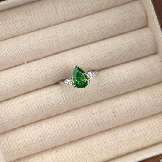EMERALD KINGDOM RING