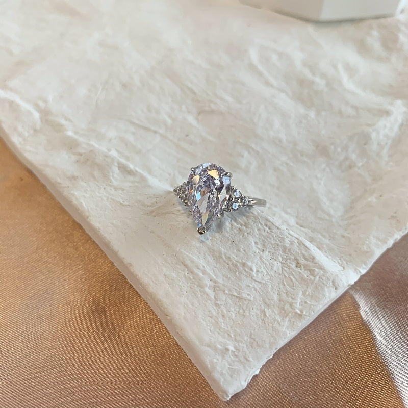 TWILIGHT RING