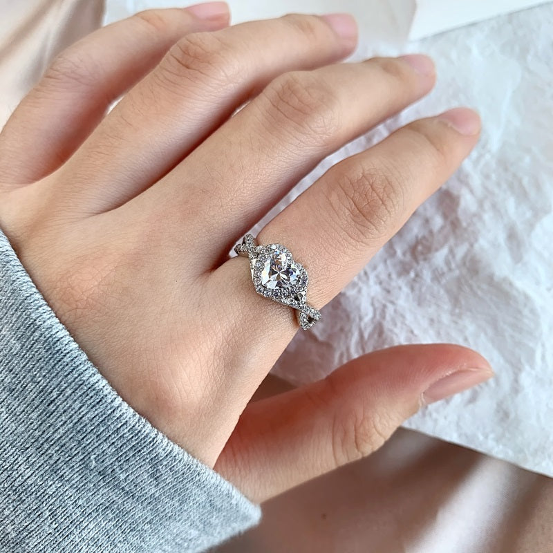 TWISTED ROMANCE RING