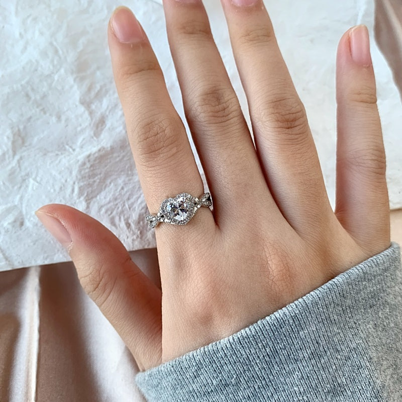 TWISTED ROMANCE RING