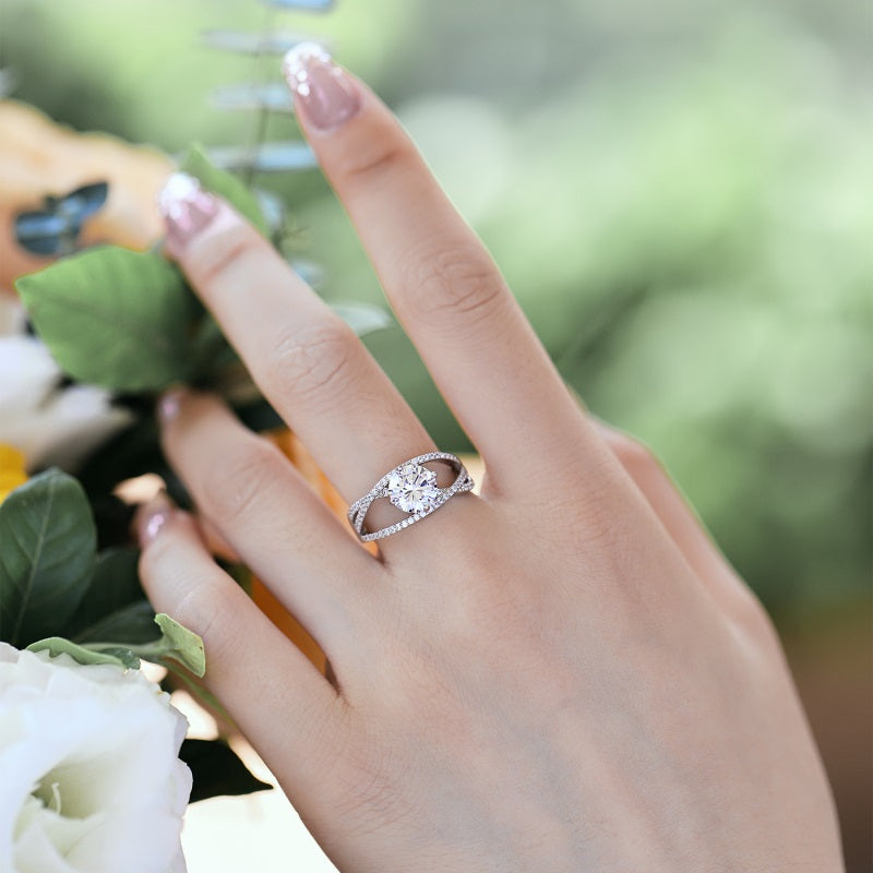 INTERTWINED RING