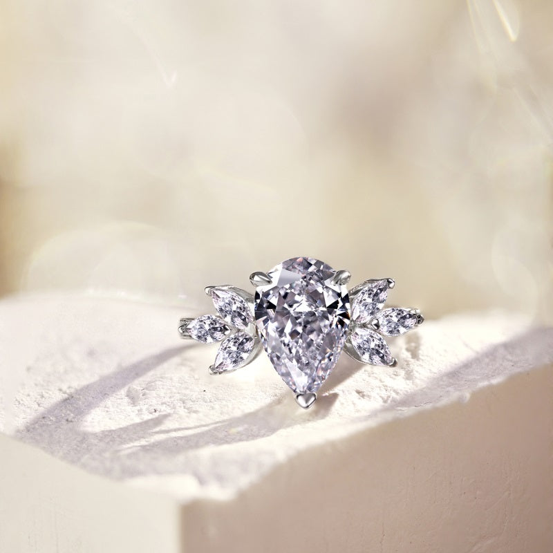 VELOURA RING